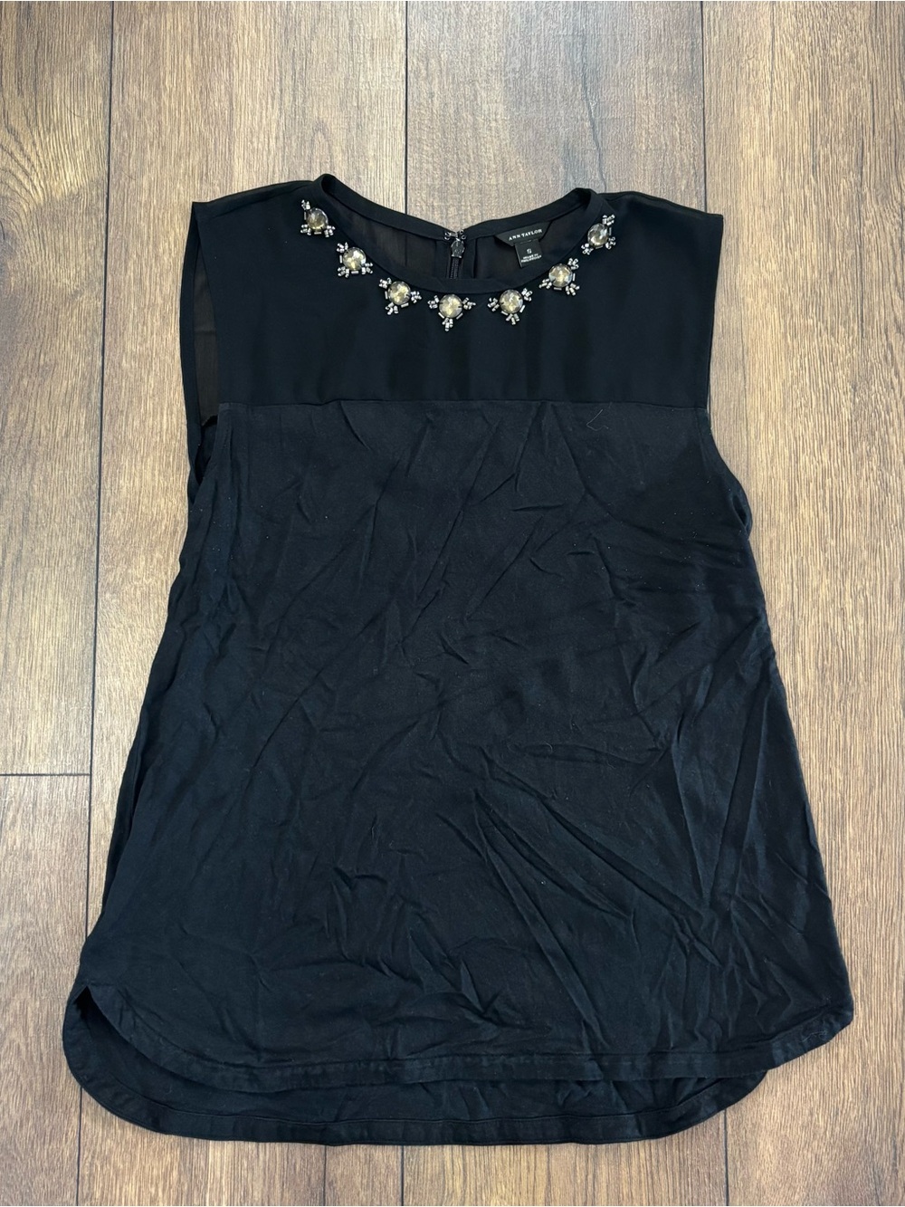 Ann Taylor Black Embellished Neck Sleeveless Blouse, Size Small